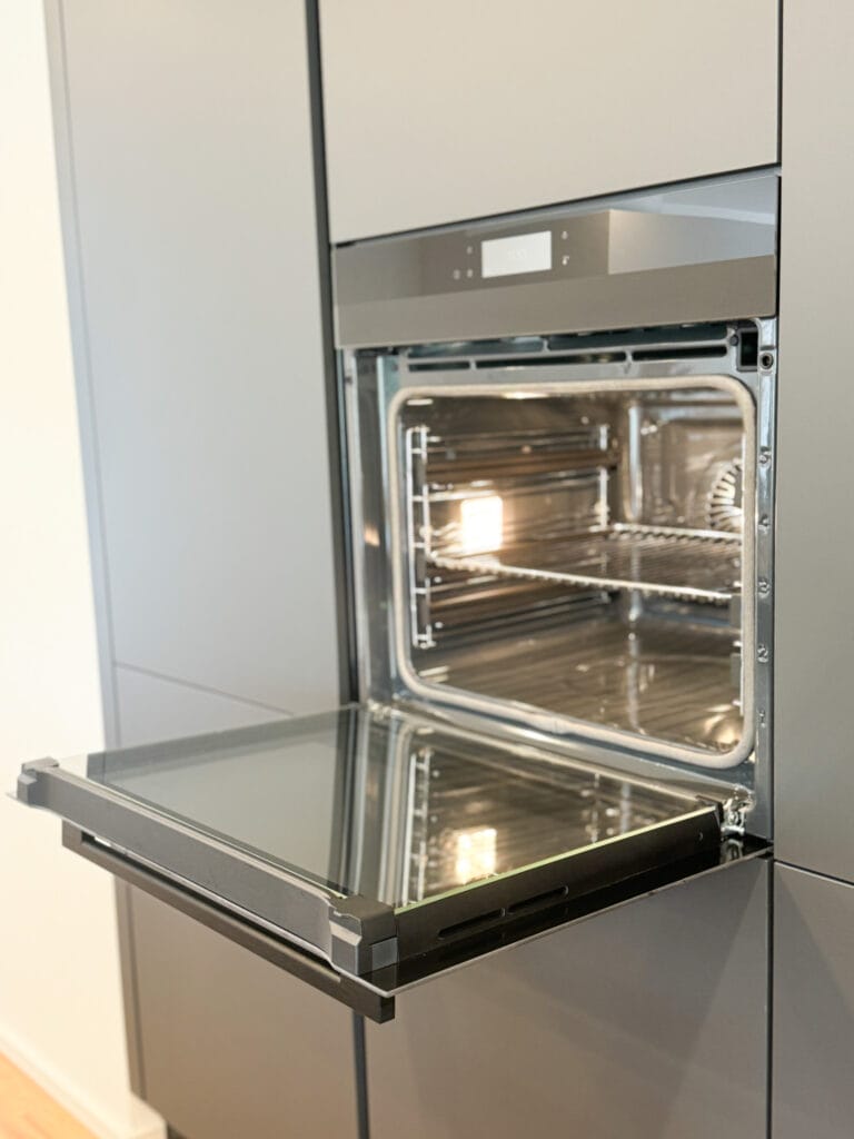 backofen-kuechenbauer-aeg1