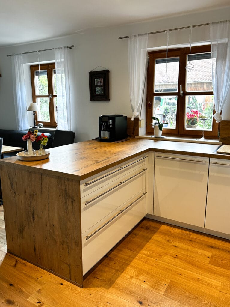 helle-holzkueche-mit-griff9